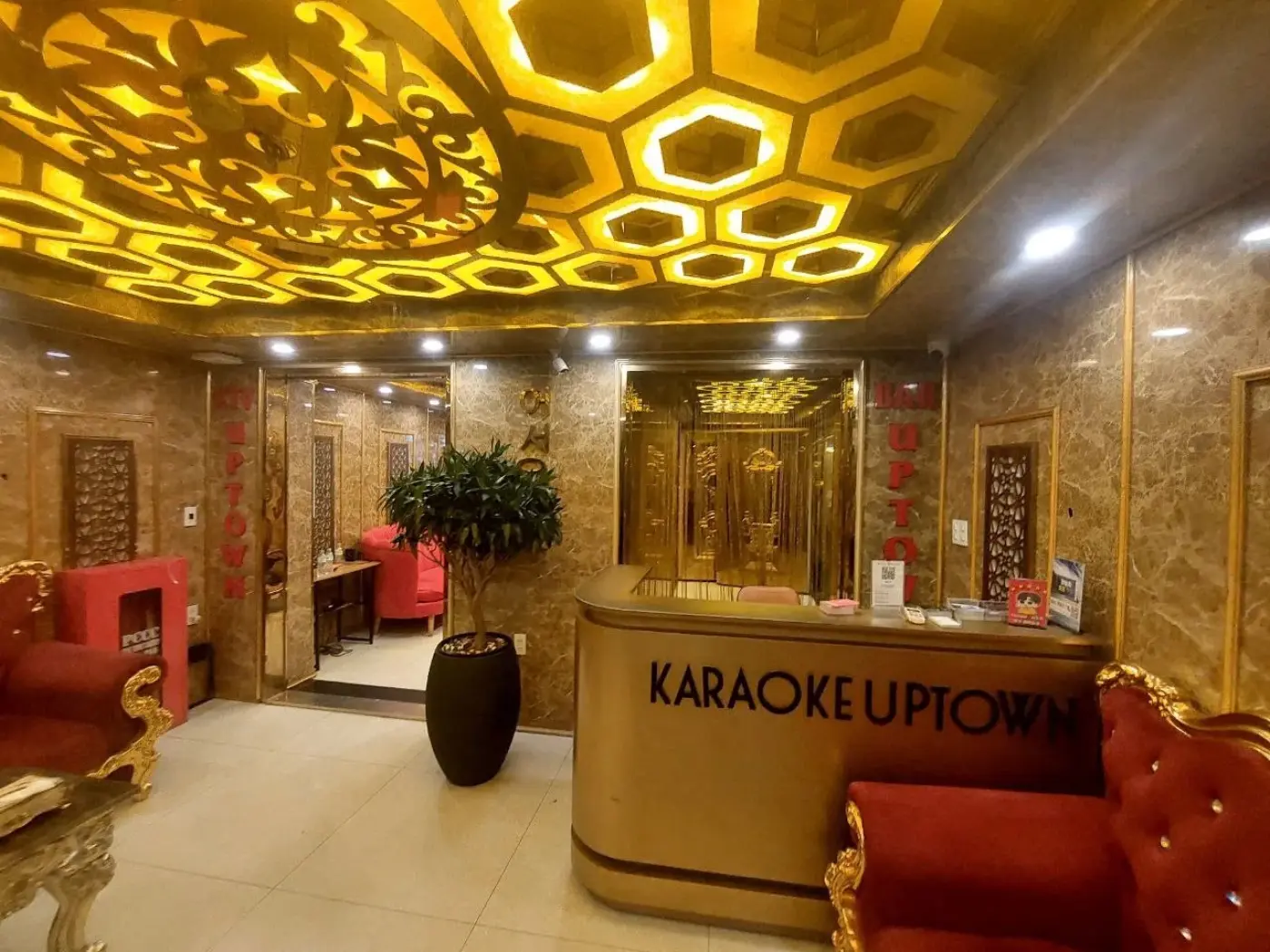 업타운 가라오케 Uptown Karaoke 사진 2
